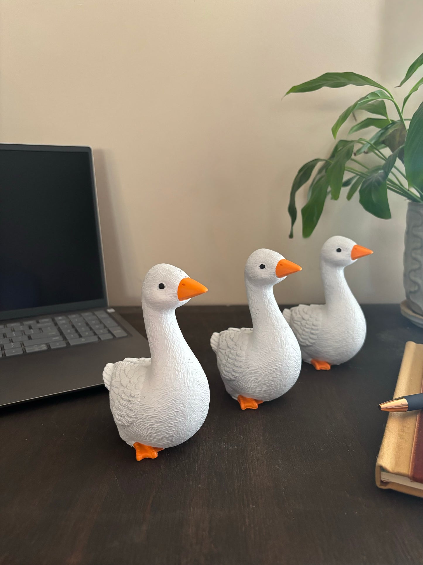 Mini Concrete Desktop Goose